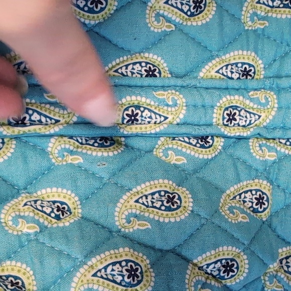 Hard Bottom Vera Bradley Bag - Picture 11 of 12